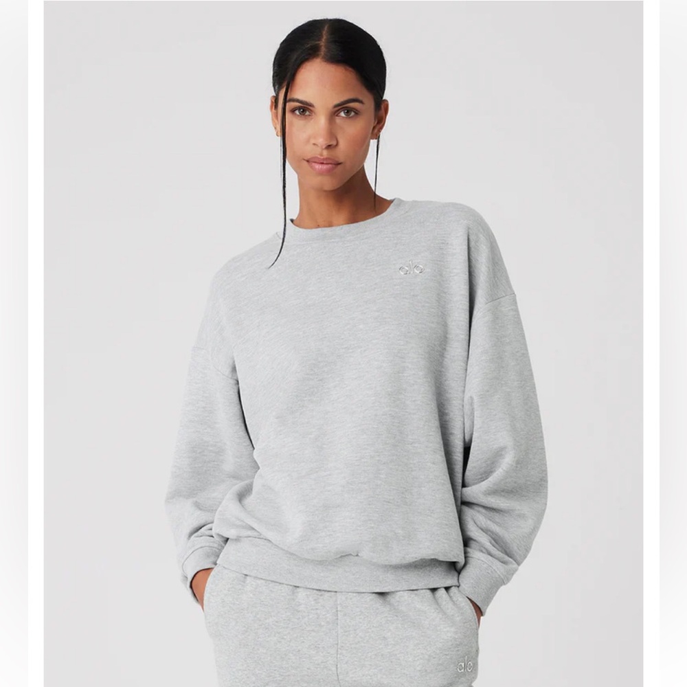 ALO Yoga Light Gray Crewneck Sweatshirt